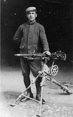 SANCHEZ RAYM0ND MORT POUR LA FRANCE EN POILU